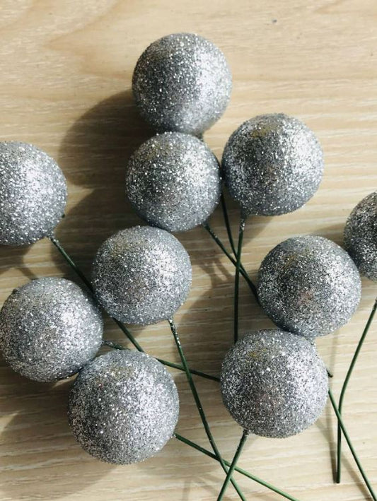 20pcs Silver Sprinkle Foam Balls Cake Decoration Set