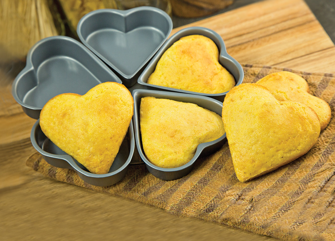 Preferred Non-Stick Linked Heart Pan